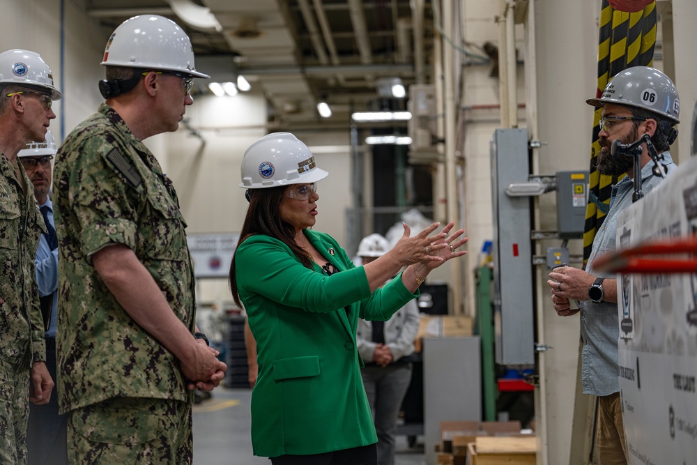 Secretary of Labor Visits Portsmouth Naval Shipyard