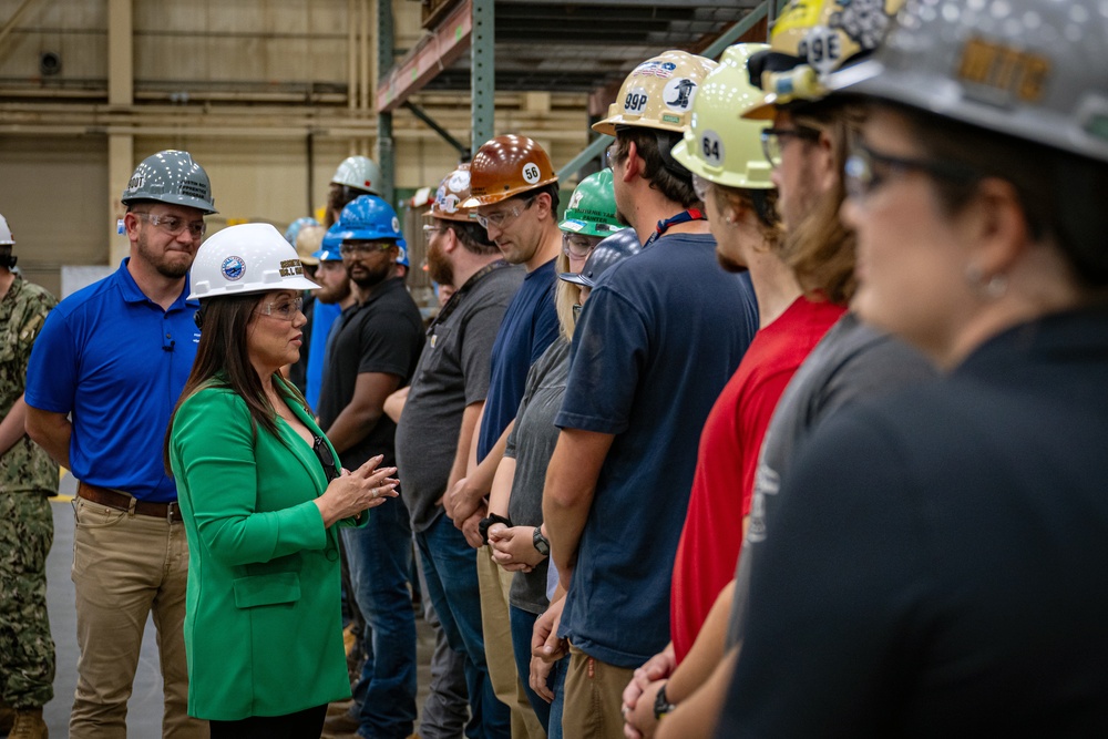 Secretary of Labor Visits Portsmouth Naval Shipyard