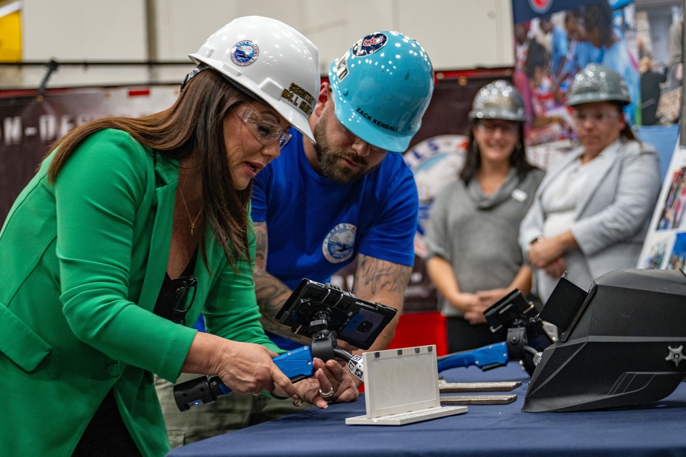 Secretary of Labor Visits Portsmouth Naval Shipyard