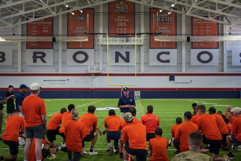 Guardians, Airmen participate in Salute to Service Boot Camp