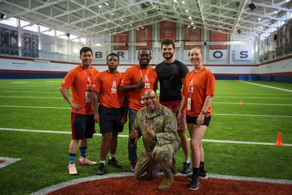 Guardians, Airmen participate in Salute to Service Boot Camp