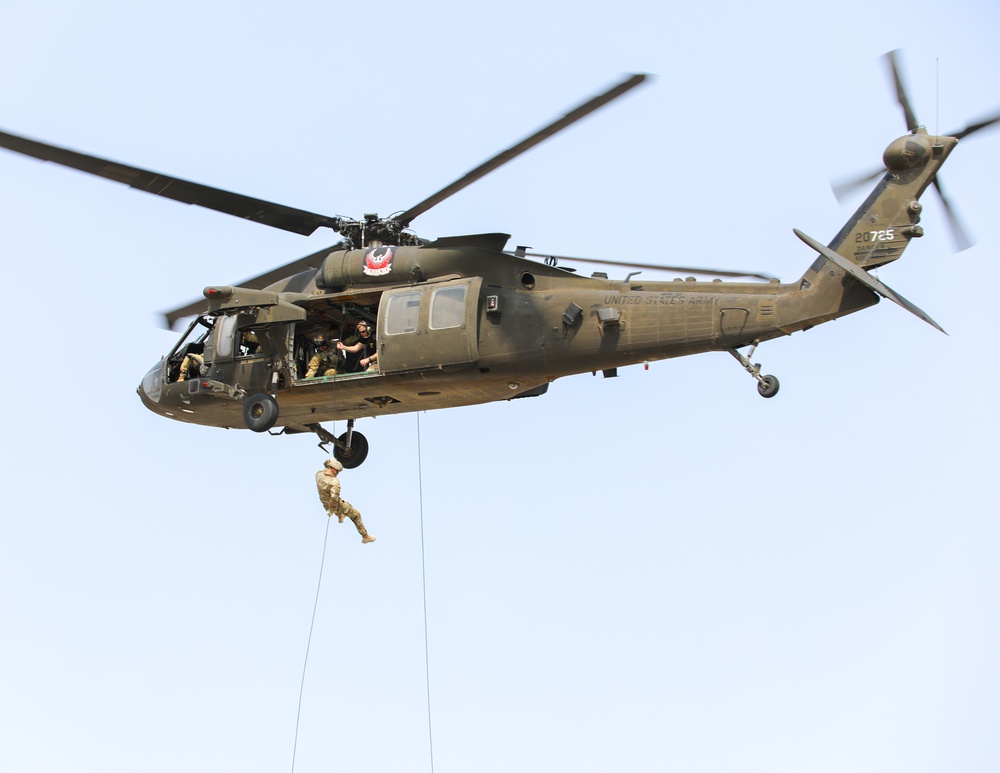 TSAAS Cadre Trains Soldiers