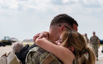 Friends and family welcome 555th FS personnel home