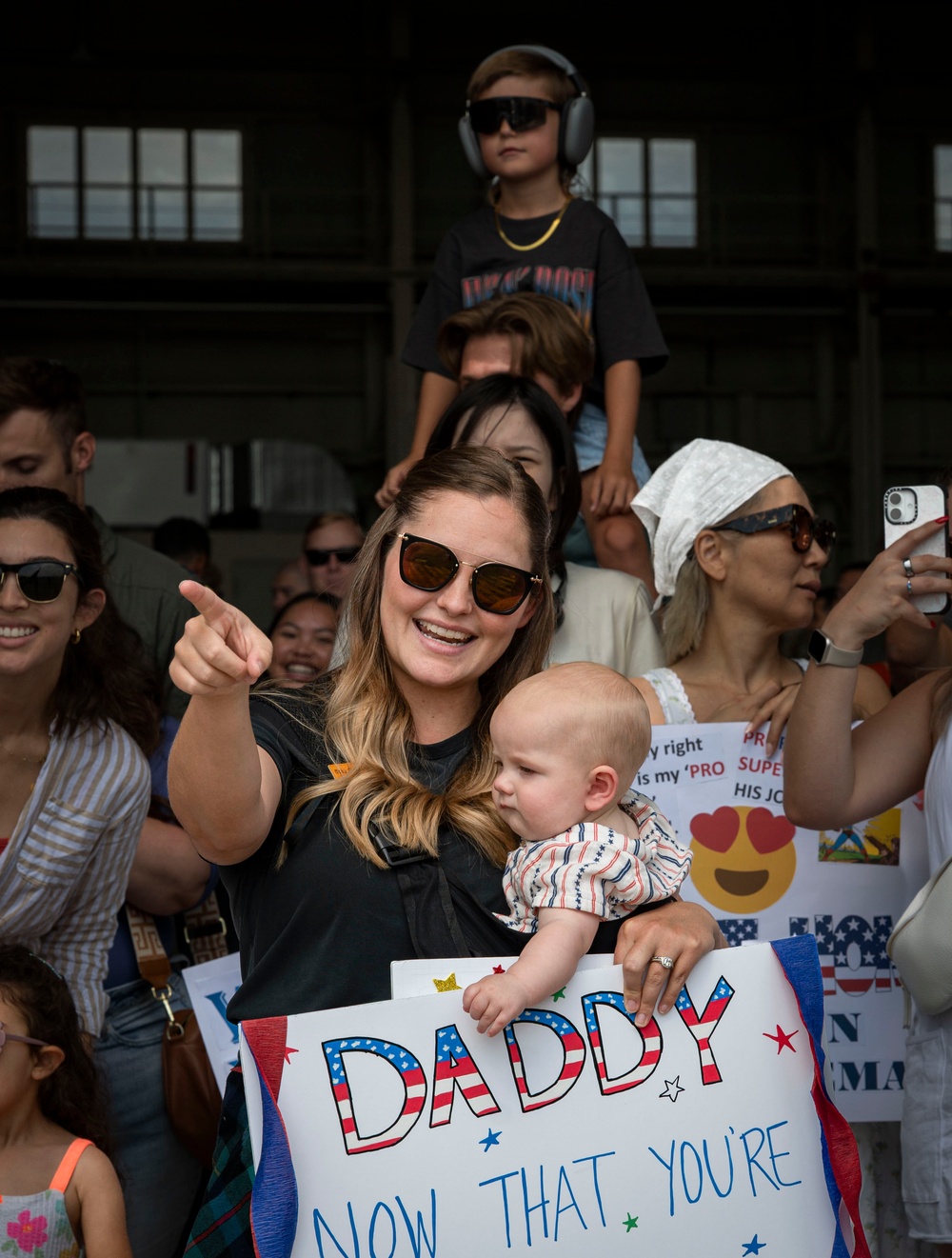 Friends and family welcome 555th FS personnel home