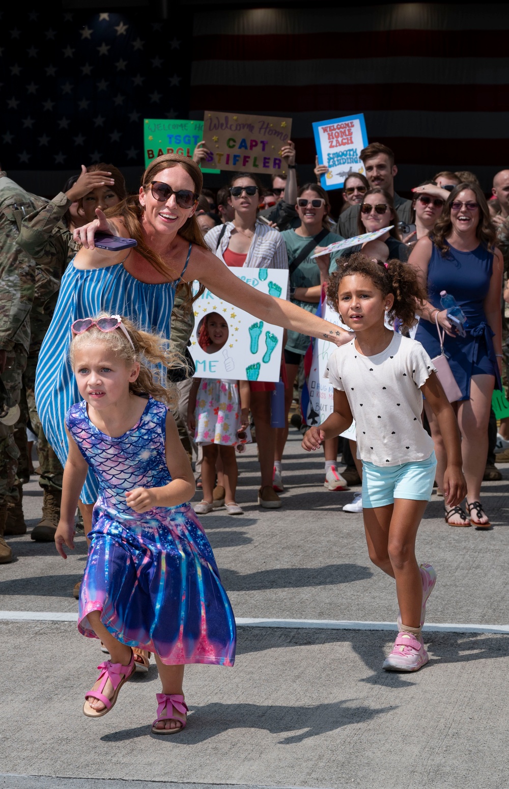 Friends and family welcome 555th FS personnel home