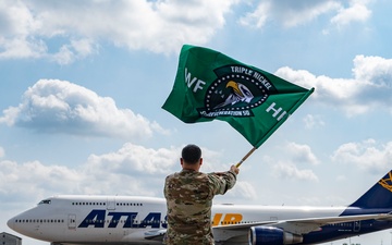 Friends and family welcome 555th FS personnel home