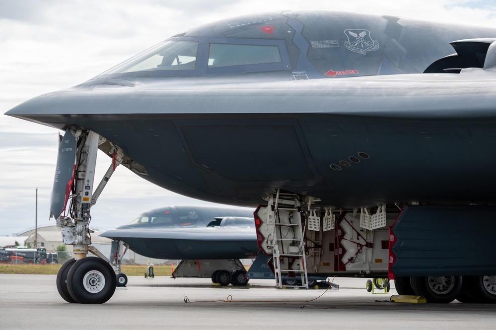 509th Bomb Wing visits JBER during U.S. and Russia meeting