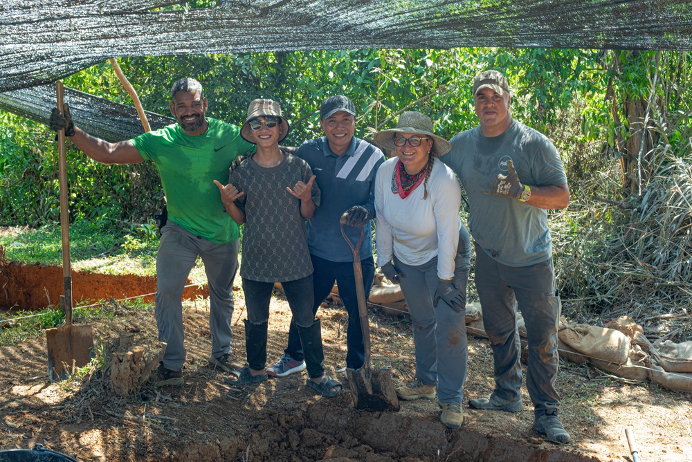 Recovery Team 1 and members of the Vietnamese Offi