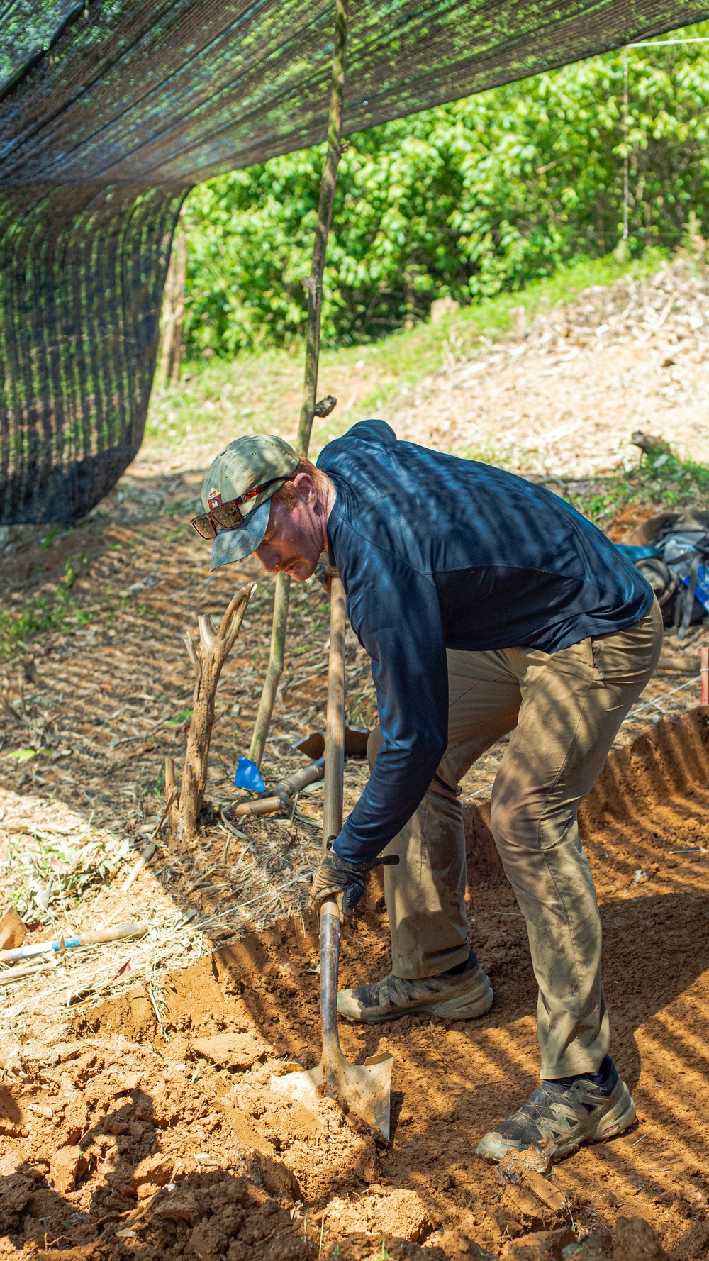 Recovery Team 1 and members of the Vietnamese Office for Seeking Missing Persons dig: Vietnam 25-3VN