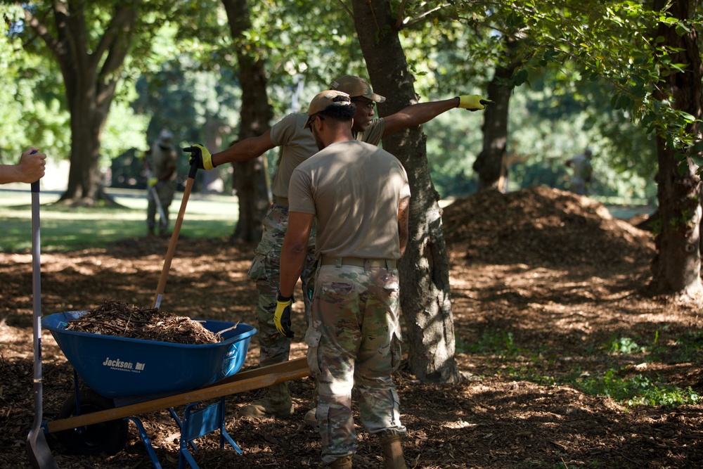 D.C National Guard Repurpose Trash Clean around Tidal Basin