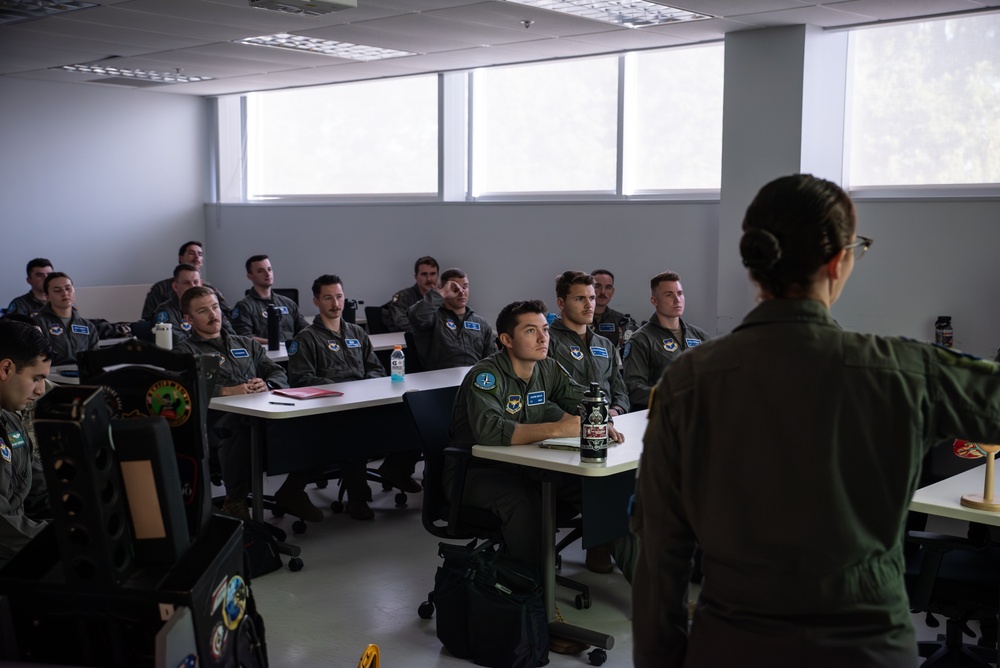 711 HPW centrifuge hosts Euro-NATO Joint Jet Pilot Training students