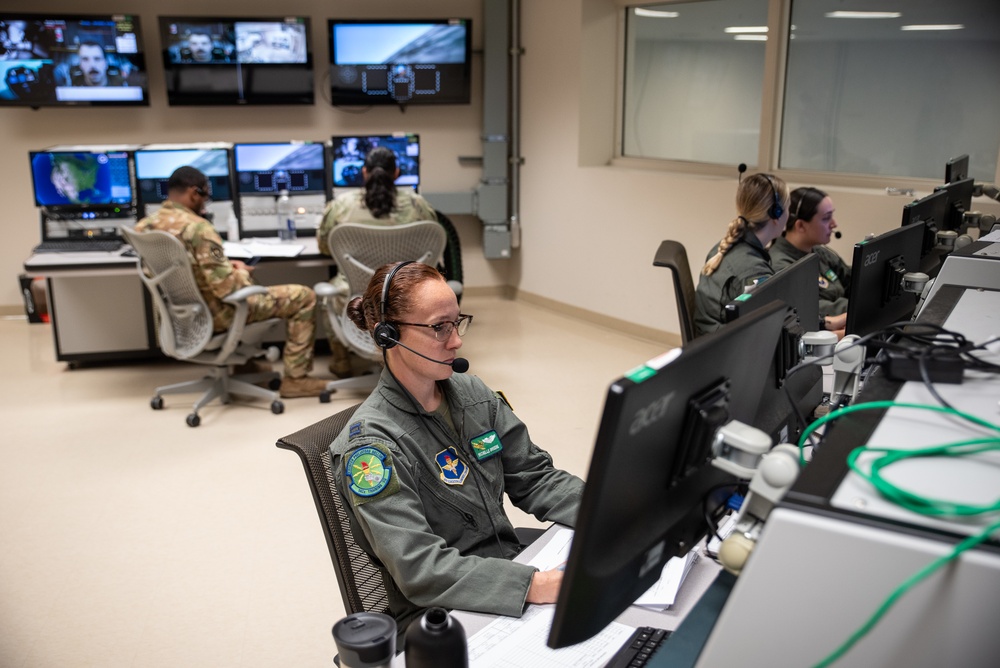 711 HPW centrifuge hosts Euro-NATO Joint Jet Pilot Training students