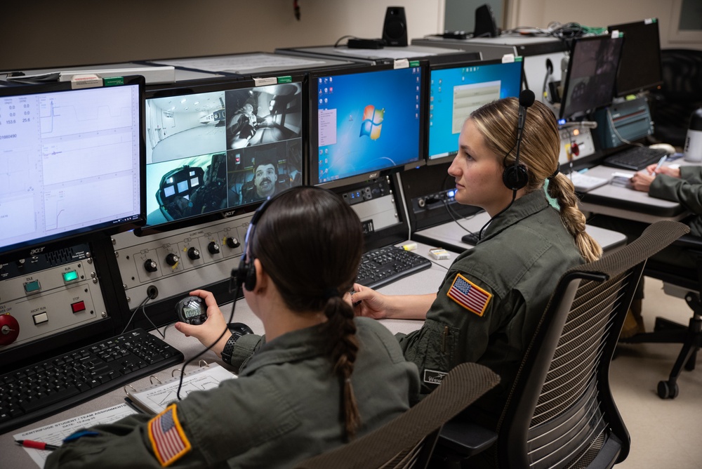 711 HPW centrifuge hosts Euro-NATO Joint Jet Pilot Training students