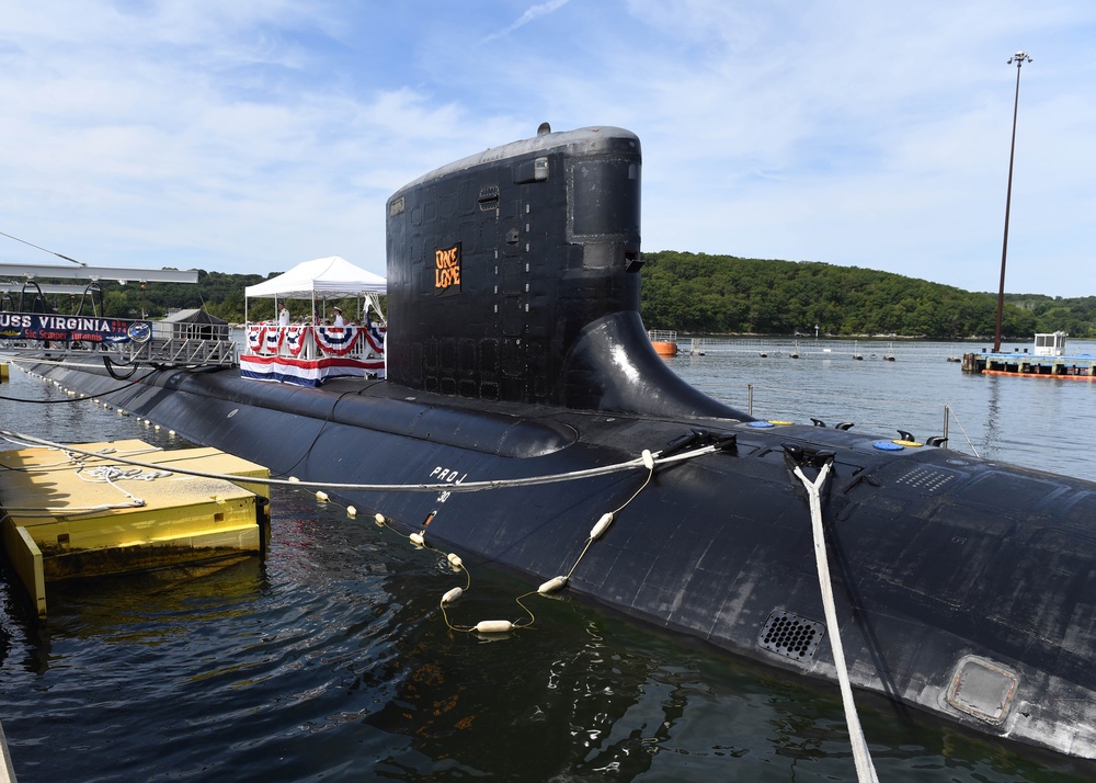 Virginia holds change of command ceremony