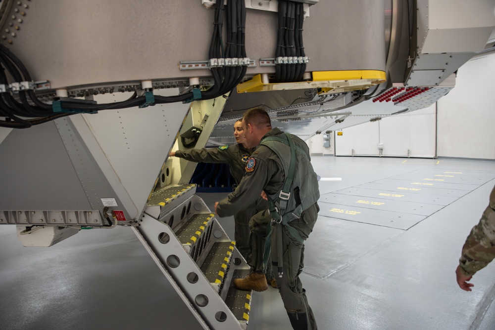 711 HPW centrifuge hosts Euro-NATO Joint Jet Pilot Training students