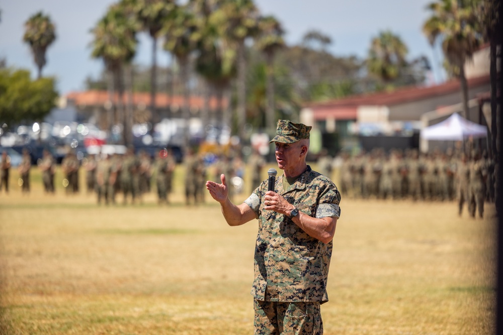 Commandant, Gen. Eric M. Smith attends I MEF Change of Command