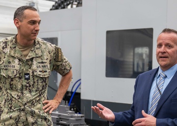 NAVSEA HQ Recognizes Carderock Employees for Eight Day Model Building Effort