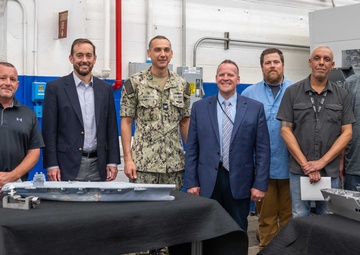 NAVSEA HQ Recognizes Carderock Employees for Eight Day Model Building Effort