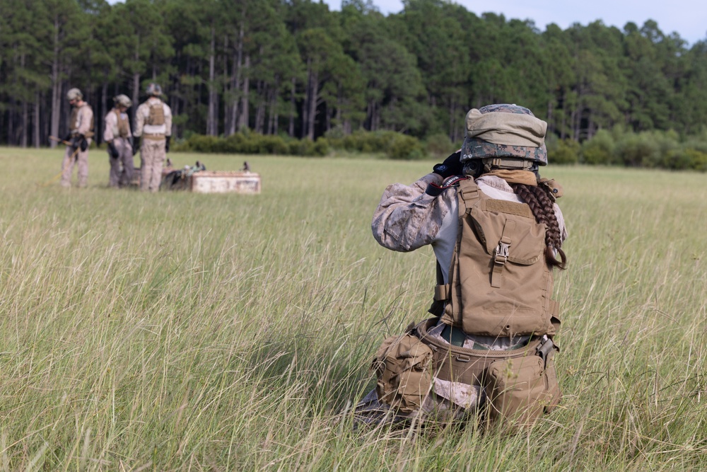 Marines with Logistics Operations School participate in helicopter support team training