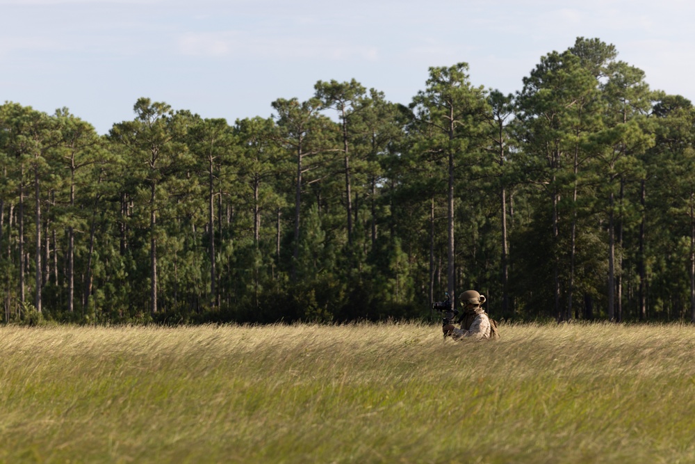 Marines with Logistics Operations School participate in helicopter support team training