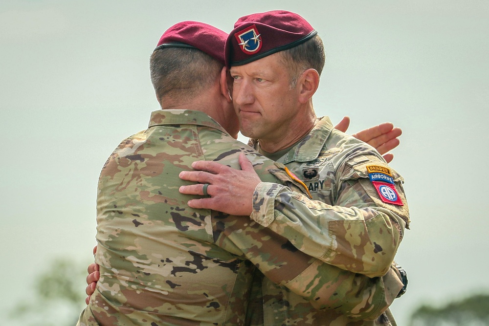 82nd Airborne Division Change of Command 82nd Airborne Division Change of Command