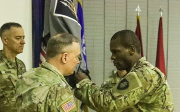 Army Reserve cyber warriors attend combined ceremony welcoming new leaders