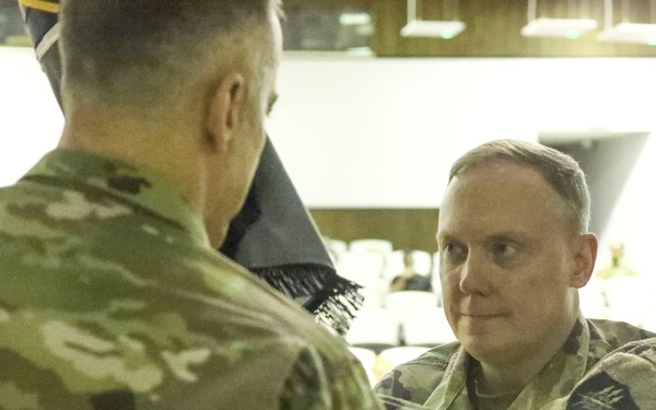 Army Reserve cyber warriors attend combined ceremony welcoming new leaders