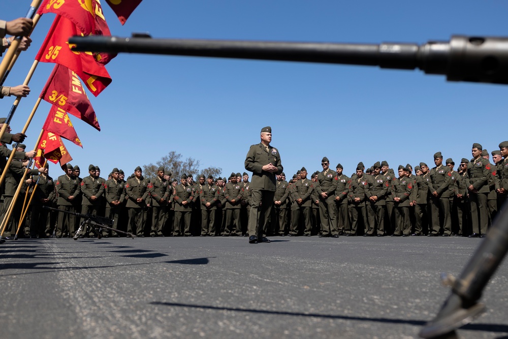 US Marines Take Part in Composite Ceremony