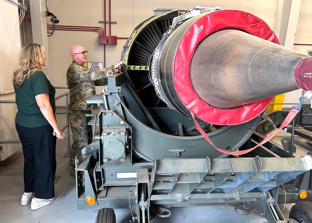 940 ARW MXG Conducts Tour with Honorary Commander