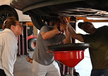 DFMWR, BOSS unites with AUSA for DIY oil change class at Fort Hood