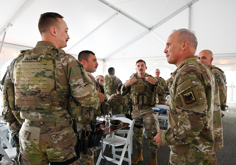 National Guard leader visits JTF-DC members