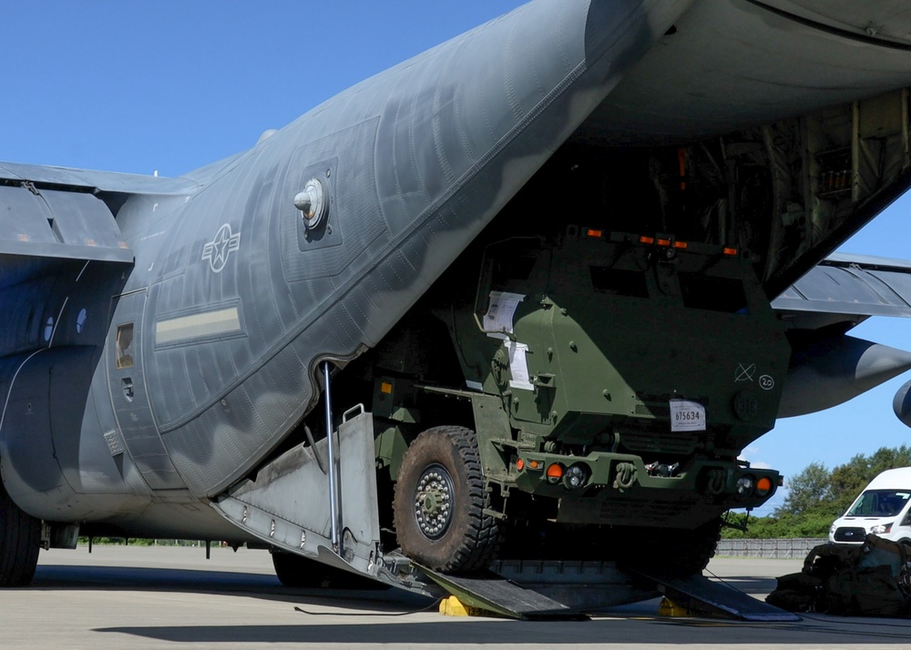 31st MEU | U.S. Marines perform HIMARS loading exercise
