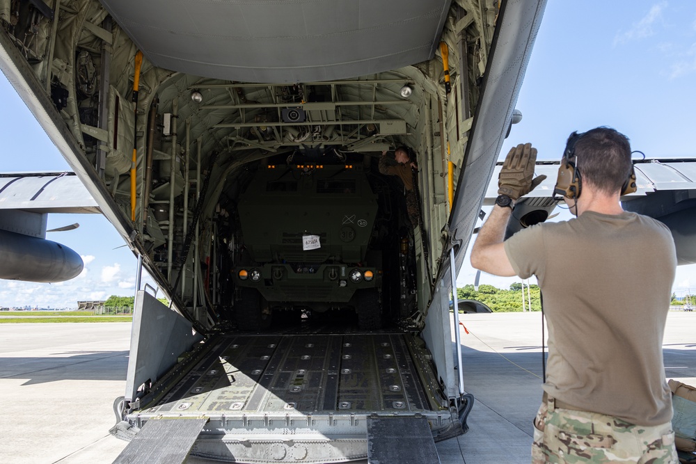 31st MEU | U.S. Marines perform HIMARS loading exercise