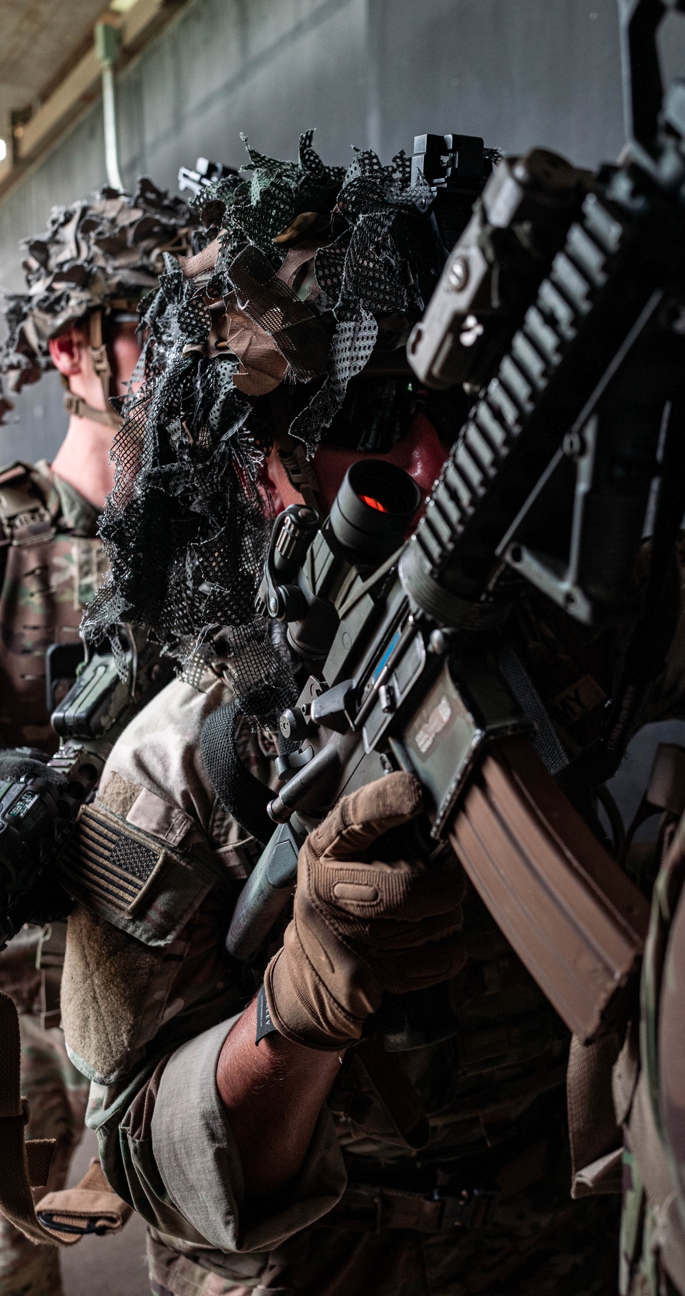 Clear! U.S. Soldiers Conduct Shoot House Training