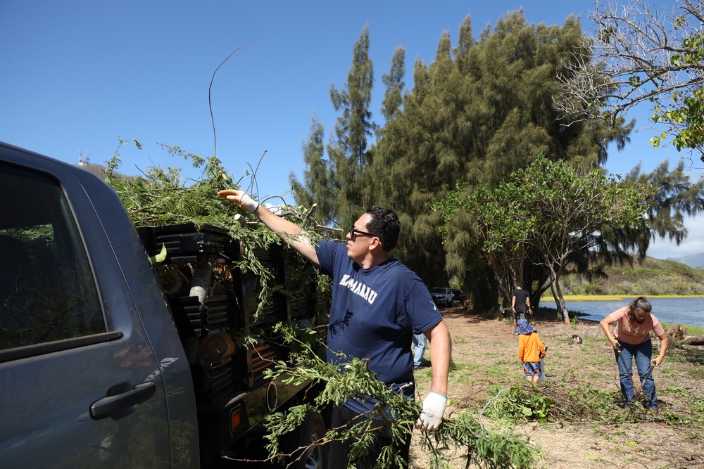 Give Back to Nature: Volunteer Cleanup at Nu’upia Fishponds