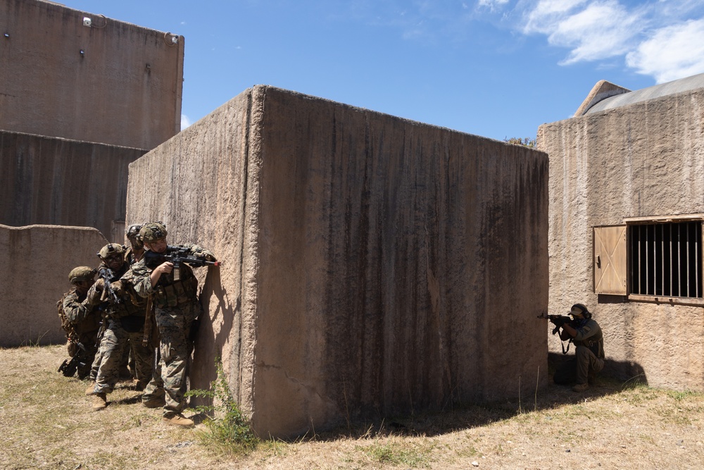 Marines Sharpen Readiness in SOIW Exercise