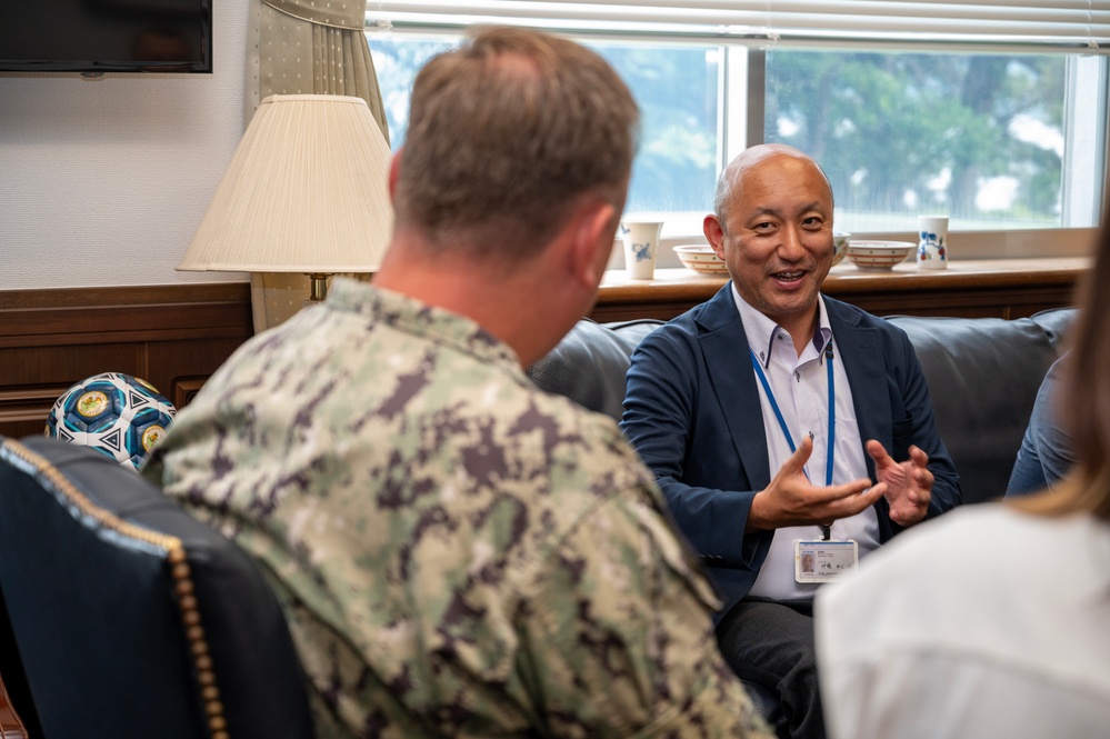 KDB MOD Director General Ito Visits CFAS