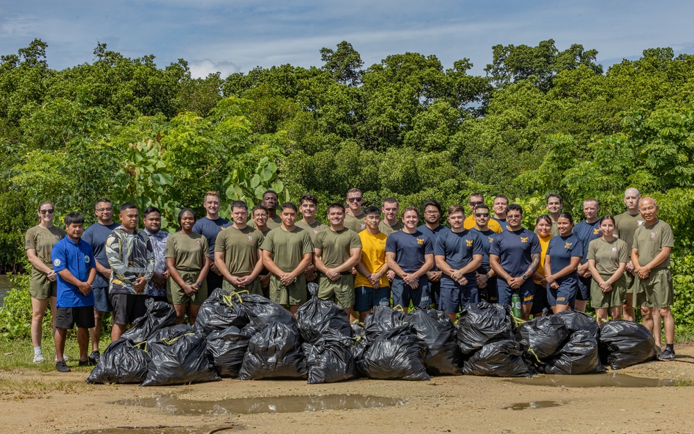 Semper Fi &amp; Sanitize: Koa Moana Marines and Sailors Clean Dekehtik Causeway With Naval Mobile Construction Battalion 4