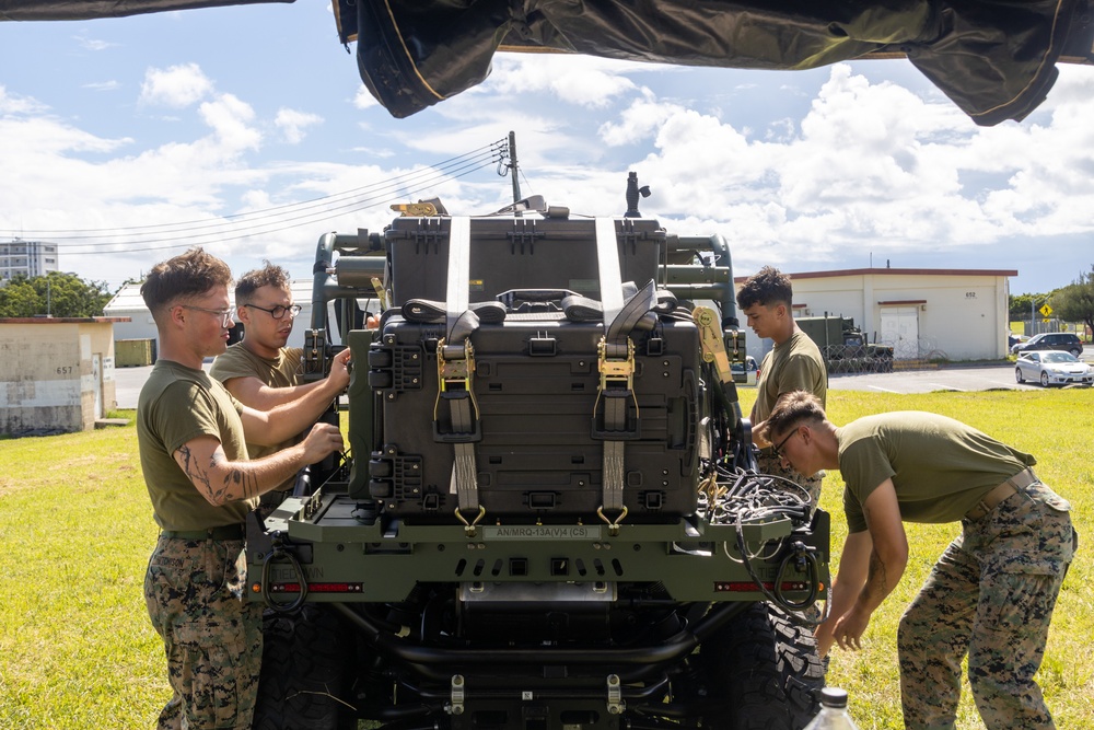 MASS-2 Marines prepare ULTV for aerial transport