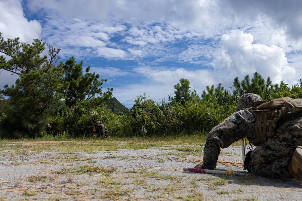 12th LCT Marines Execute a Mortar Range