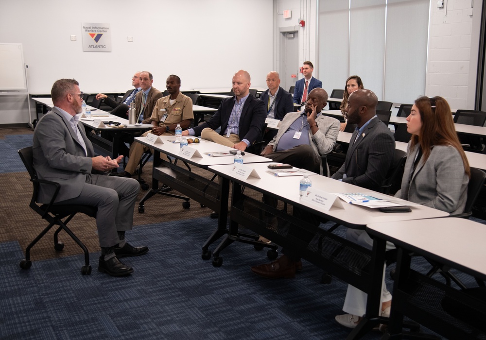 NIWC Atlantic Meet with Congressional Staffers