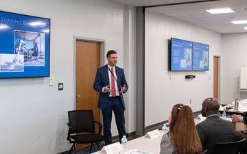 NIWC Atlantic Meet with Congressional Staffers