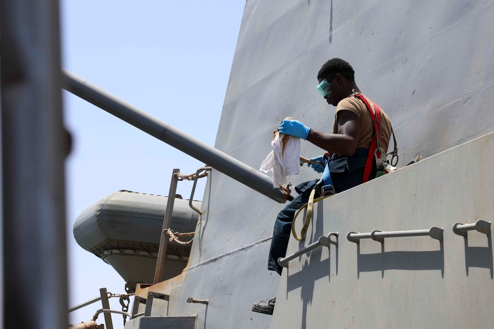USS FORREST SHERMAN (DDG 98) DAILY OPS.