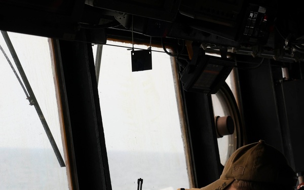 USS FORREST SHERMAN (DDG 98) BRIDGE WATCHSTANDERS.