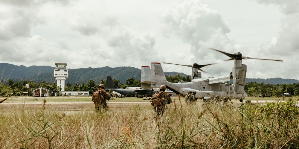 Exercise Alon 25: MRF-D 25.3 Marines, Sailors, Philippine Marine Corps participates in combined joint forcible entry operations