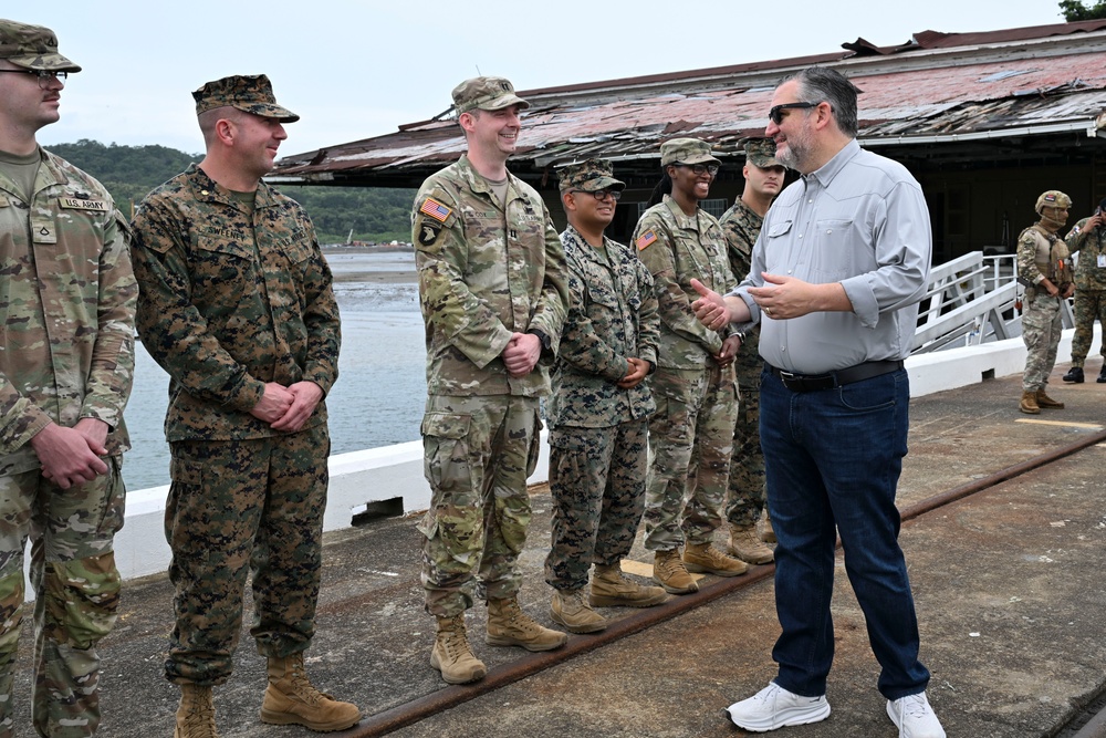Texas Senator visits service members in Panama