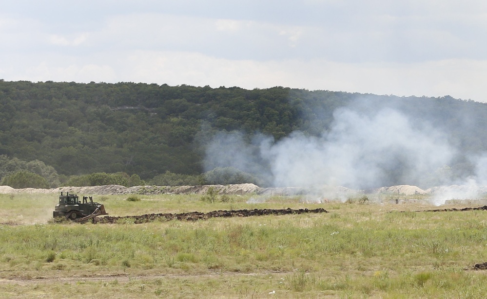 Fort Hood sappers breach future with unmanned technology robotics exercise