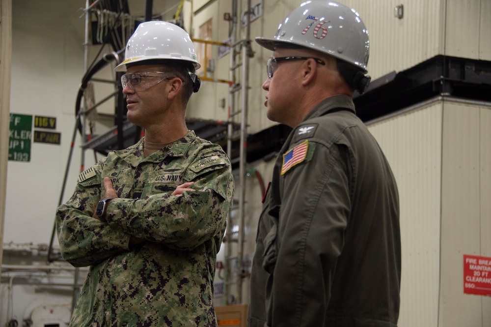 Commander, NAVSUP WSS visits USS Ronald Reagan