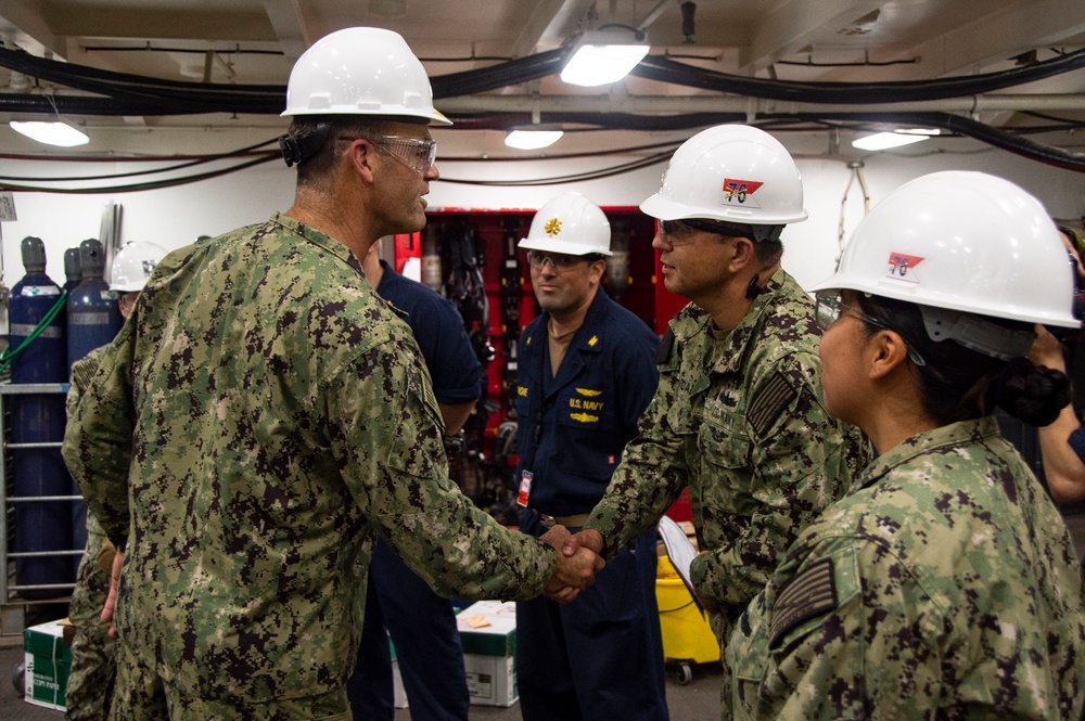 Commander, NAVSUP WSS visits USS Ronald Reagan