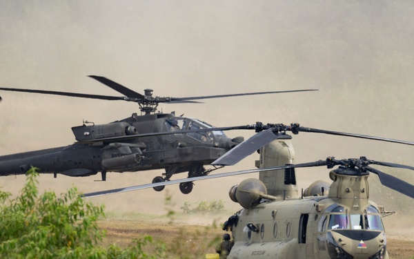 U.S. and Polish Forces Showcase Apache Air and Ground Integration Capabilities in Poland